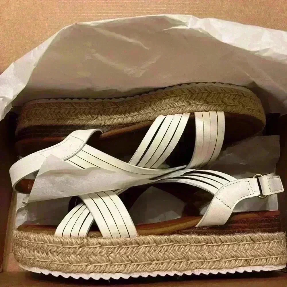 Women’s espadrille sandals Platform sandal Women’s size 9